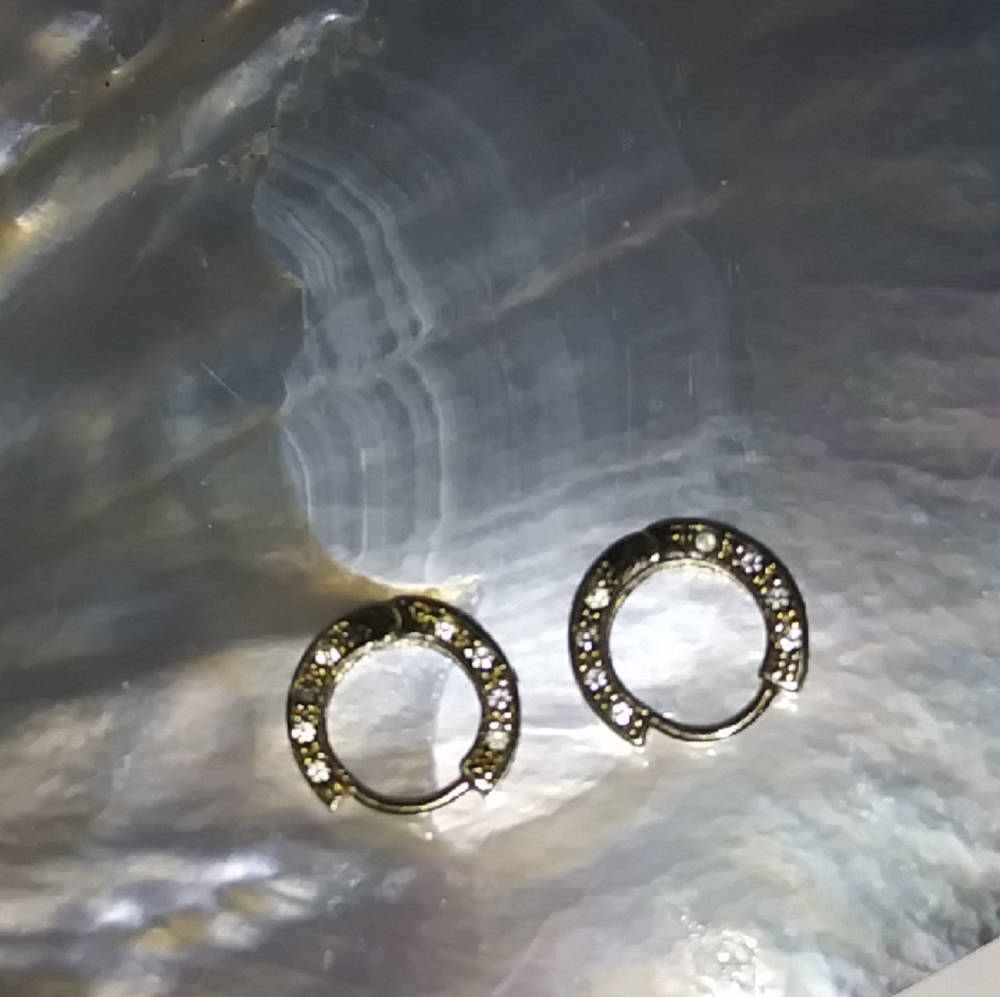 14kt Gold Diamond earrings